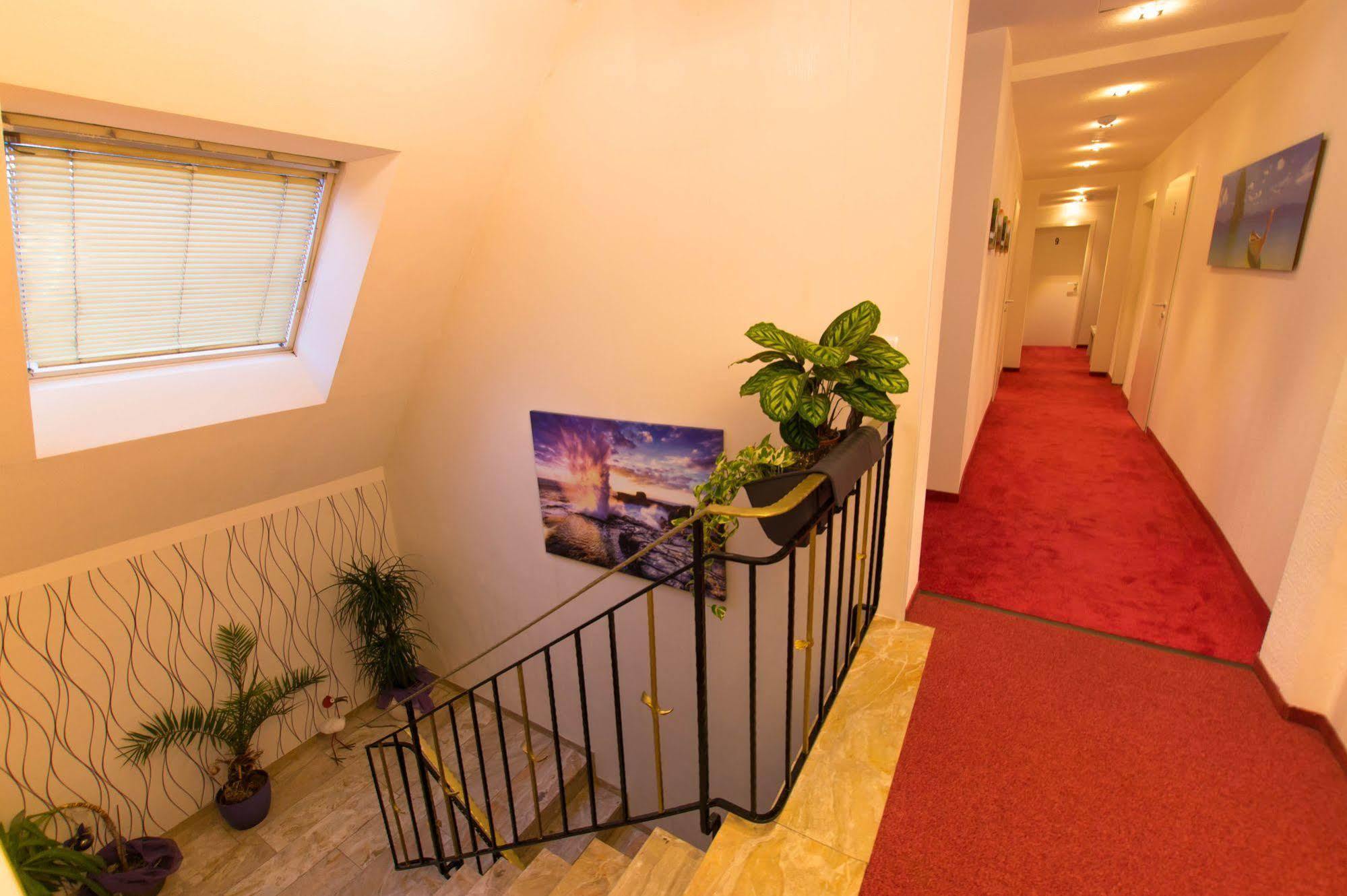 Hotel Rosengarten Schwaebisch Gmuend Exterior foto